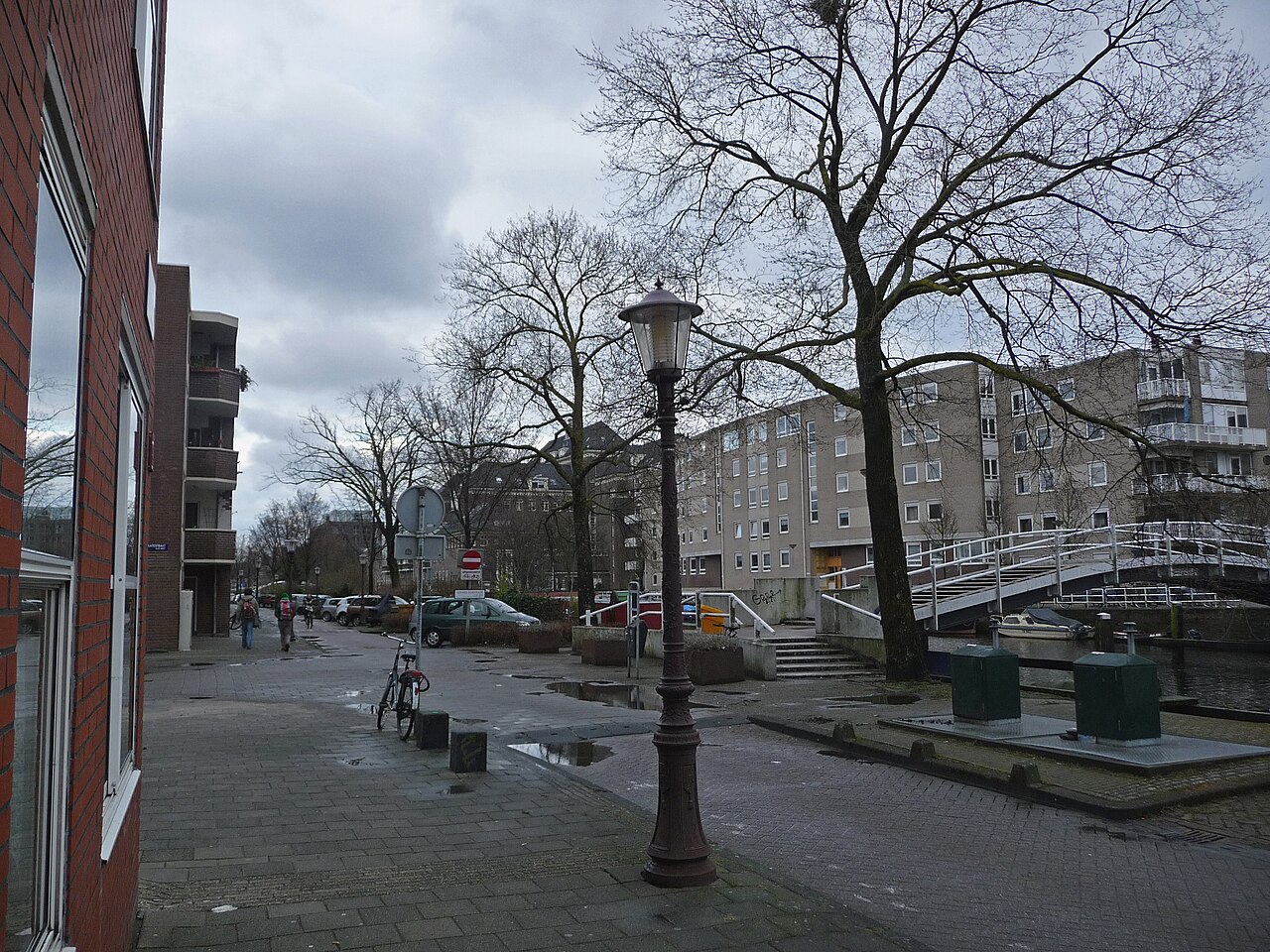 Amsterdam kanalları — Hollanda'da yüksek lisans