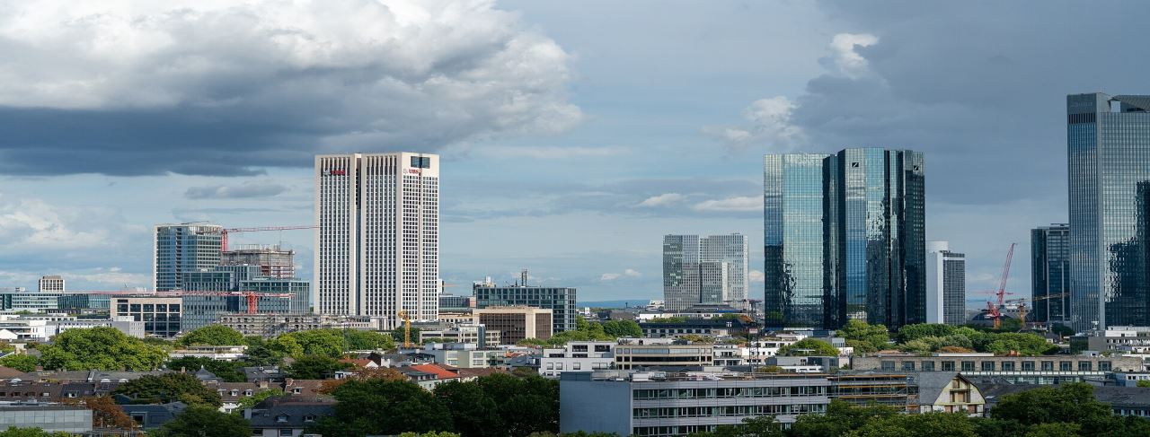 Frankfurt bankacılık merkezi — Almanya bloke hesap