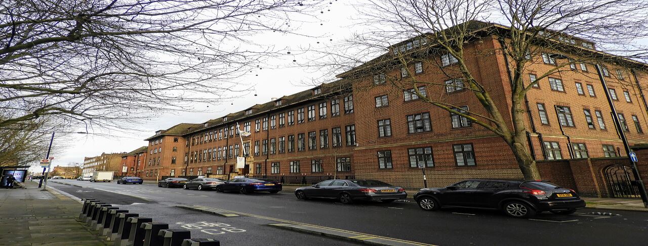 Royal Veterinary College — veterinerlik egitimi