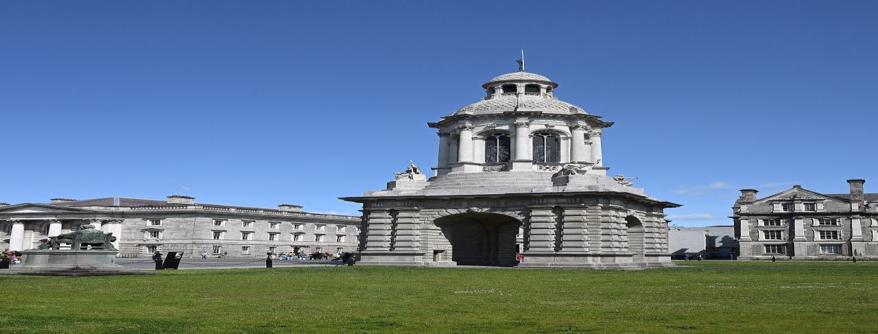 Trinity College Dublin Campanile — İrlanda öğrenci vizesi