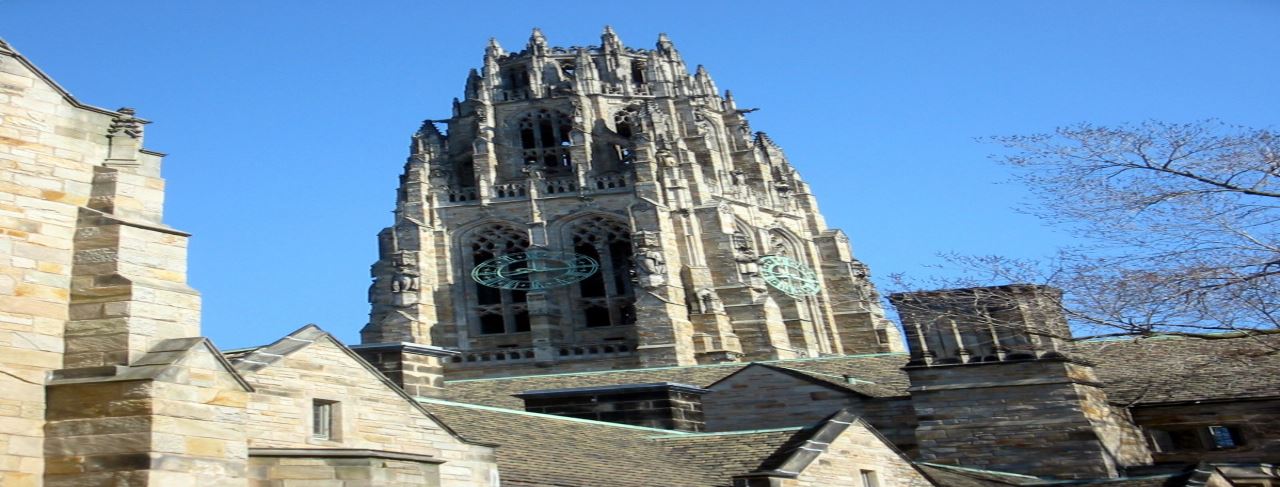 Yale Harkness Tower — YYGS programı