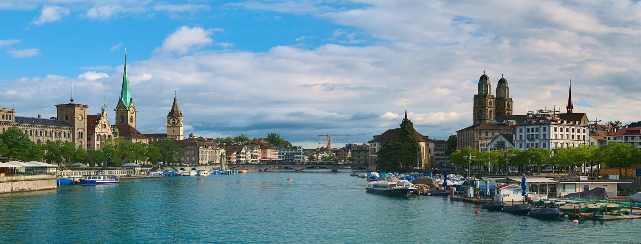 Zürich ve Limmat nehri — İsviçre öğrenci vizesi
