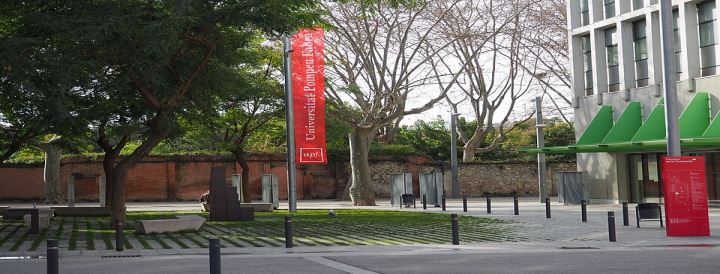 Universitat Pompeu Fabra (Pompeu Fabra Üniversitesi)