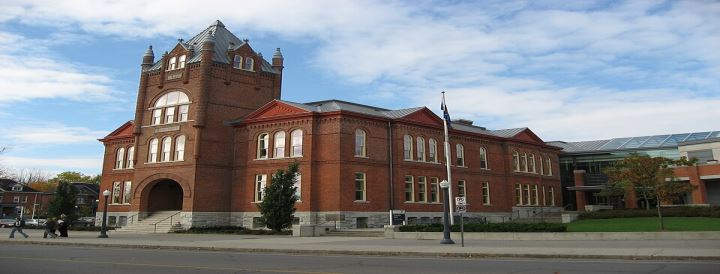 Queen's University at Kingston