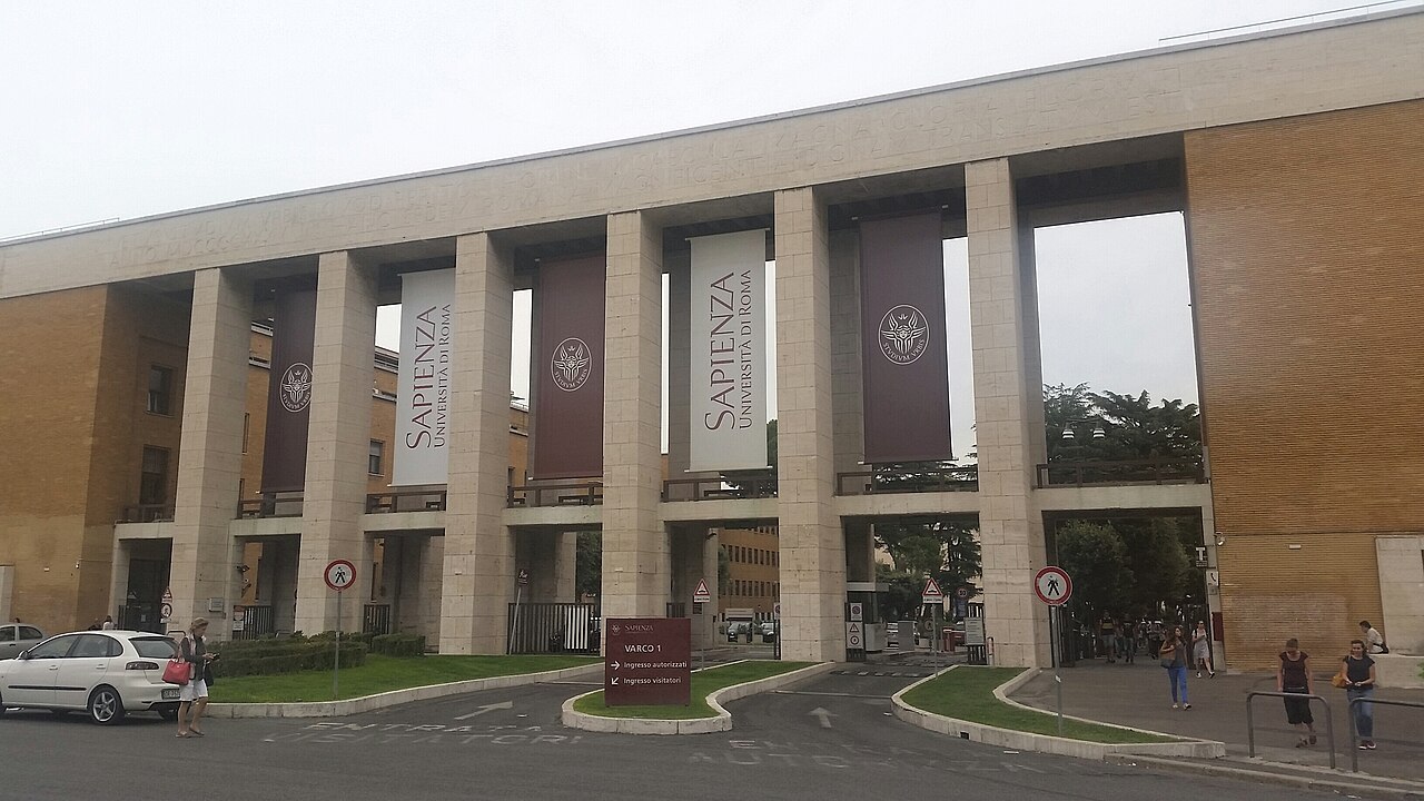 Sapienza Üniversitesi Roma — İtalya'da yüksek lisans