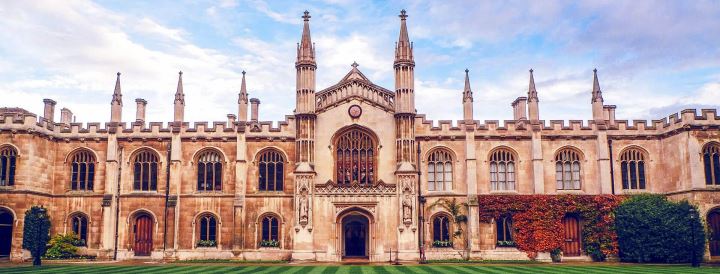 St Giles Dil Okulları